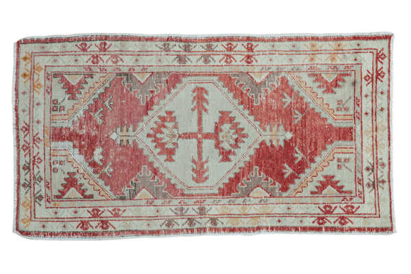 2.5x4.5 Distressed Oushak Rug // ONH Item ee002022