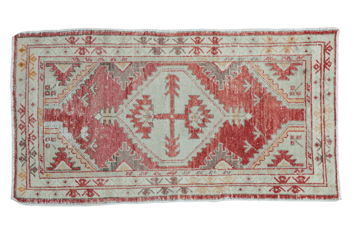 2.5x4.5 Distressed Oushak Rug // ONH Item ee002022