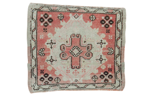 1.5x1.5 Vintage Oushak Square Rug Mat // ONH Item ee002042