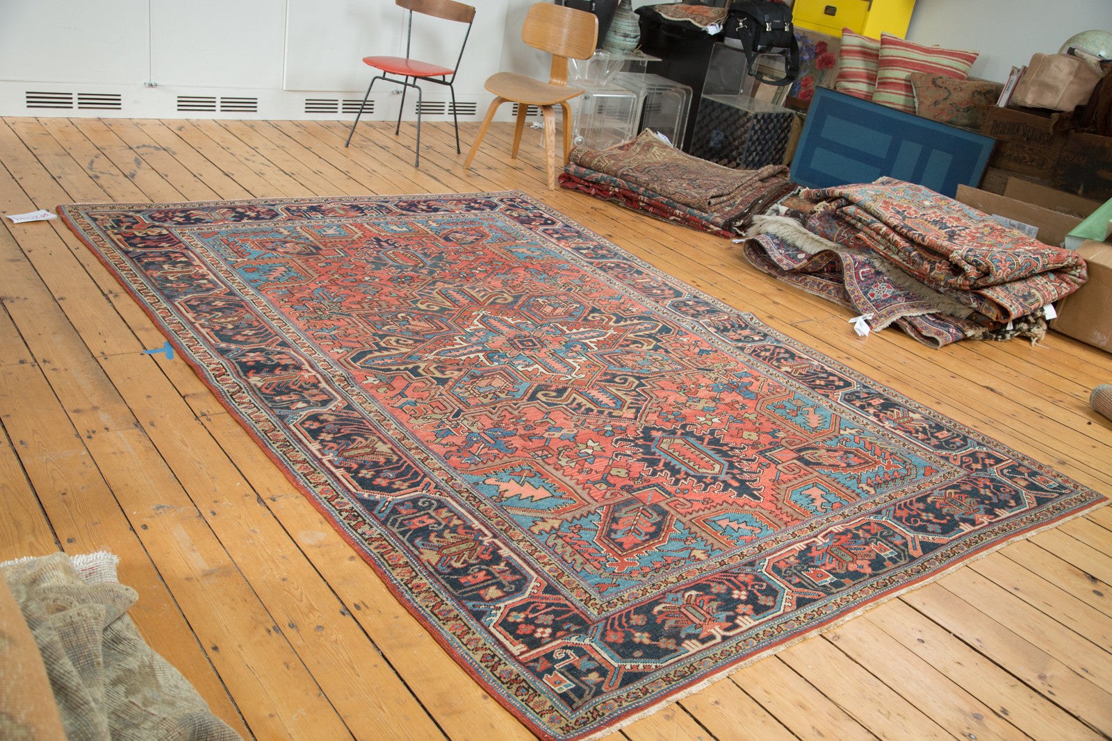 7x10 Vintage Heriz Carpet // ONH Item ee002044 Image 1