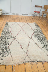 5.5x8.5 Vintage Moroccan Carpet // ONH Item ee002045 Image 3
