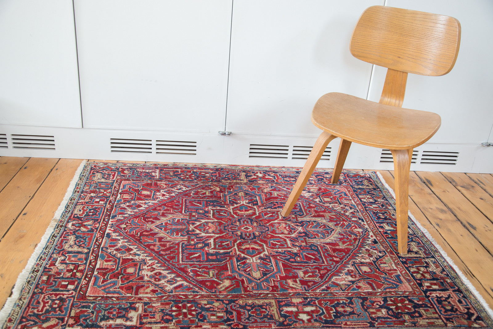 4x5 Vintage Northwest Persian Rug // ONH Item ee002063 Image 1