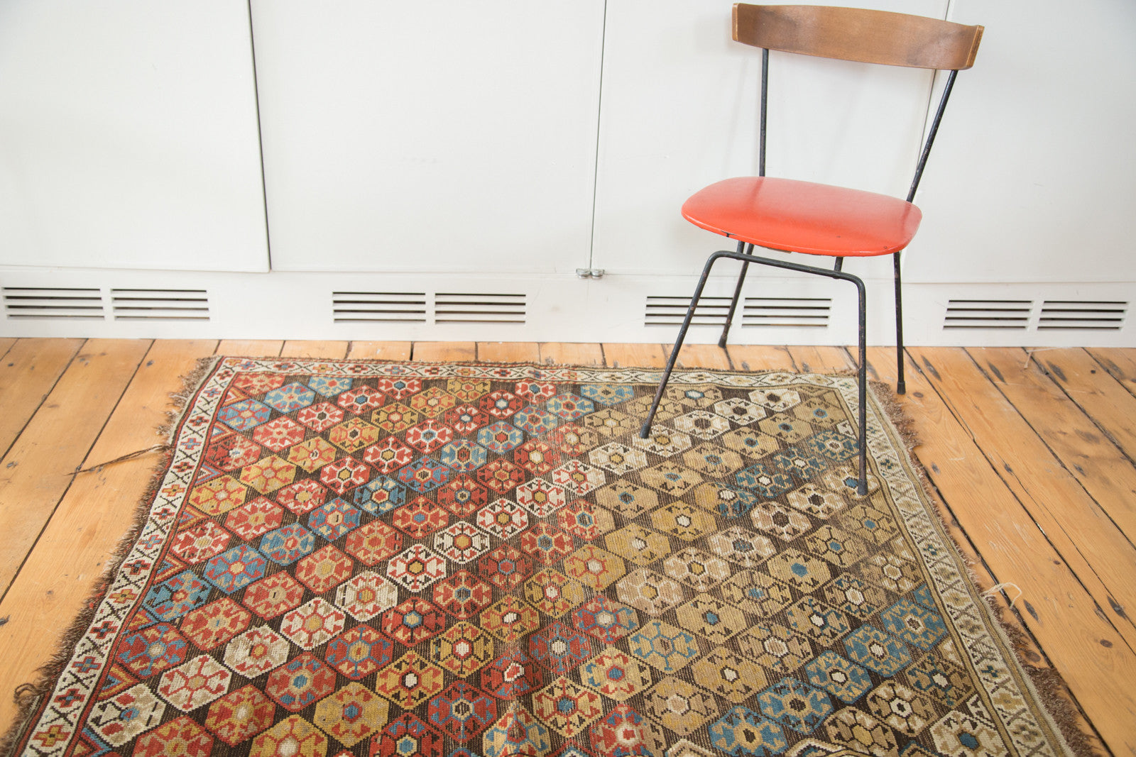 4x4.5 Distressed Antique Shirvan Square Rug // ONH Item ee002067 Image 1