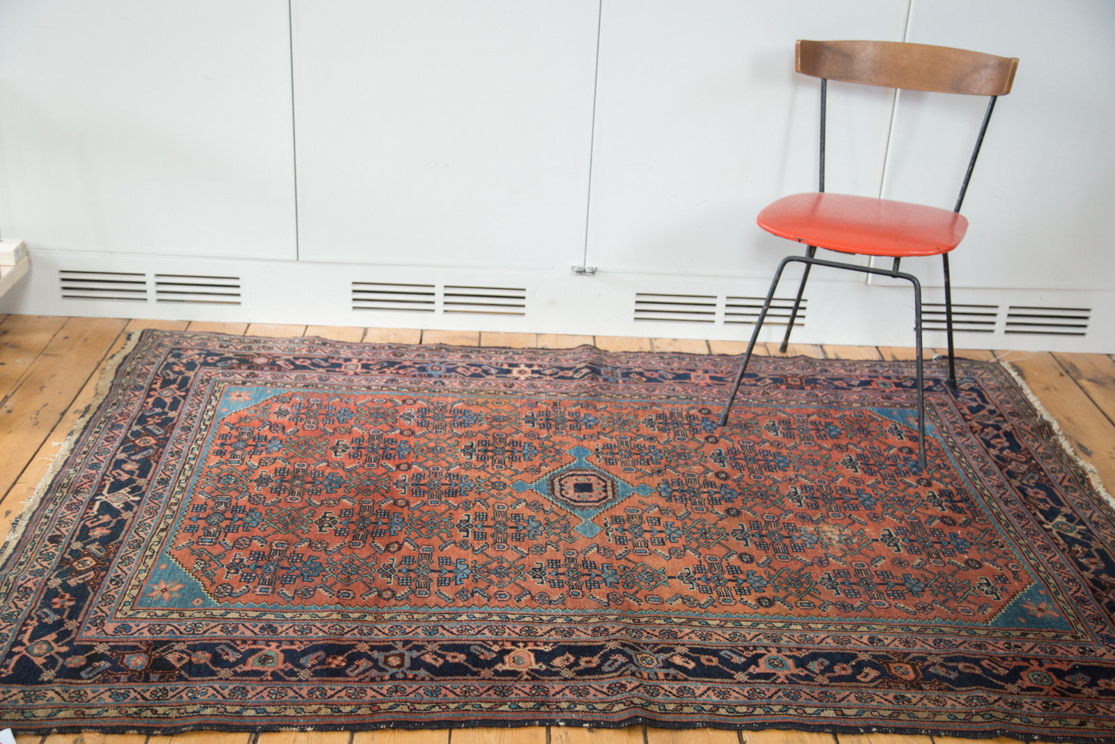 5x7 Distressed Malayer Rug // ONH Item ee002076 Image 1