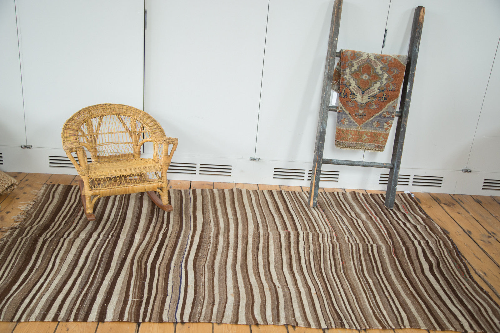 4.5x7.5 Vintage Moroccan Kilim Rug // ONH Item ee002111 Image 1