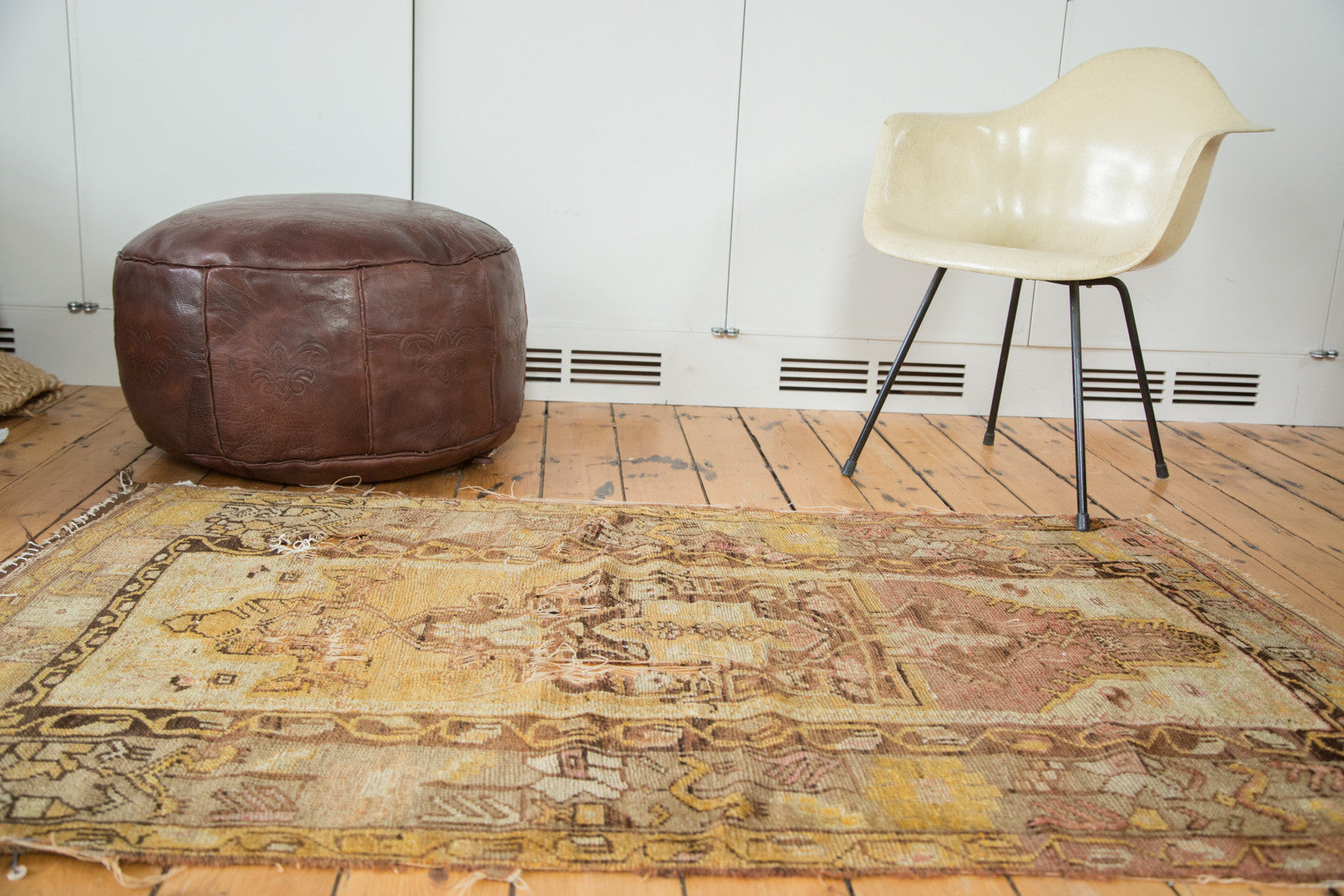 3.5x5.5 Vintage Tattered Oushak Distressed Rug // ONH Item ee002141 Image 1