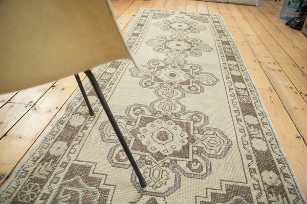  Vintage Oushak Distressed Rug Runner / Item ee002165 image 6