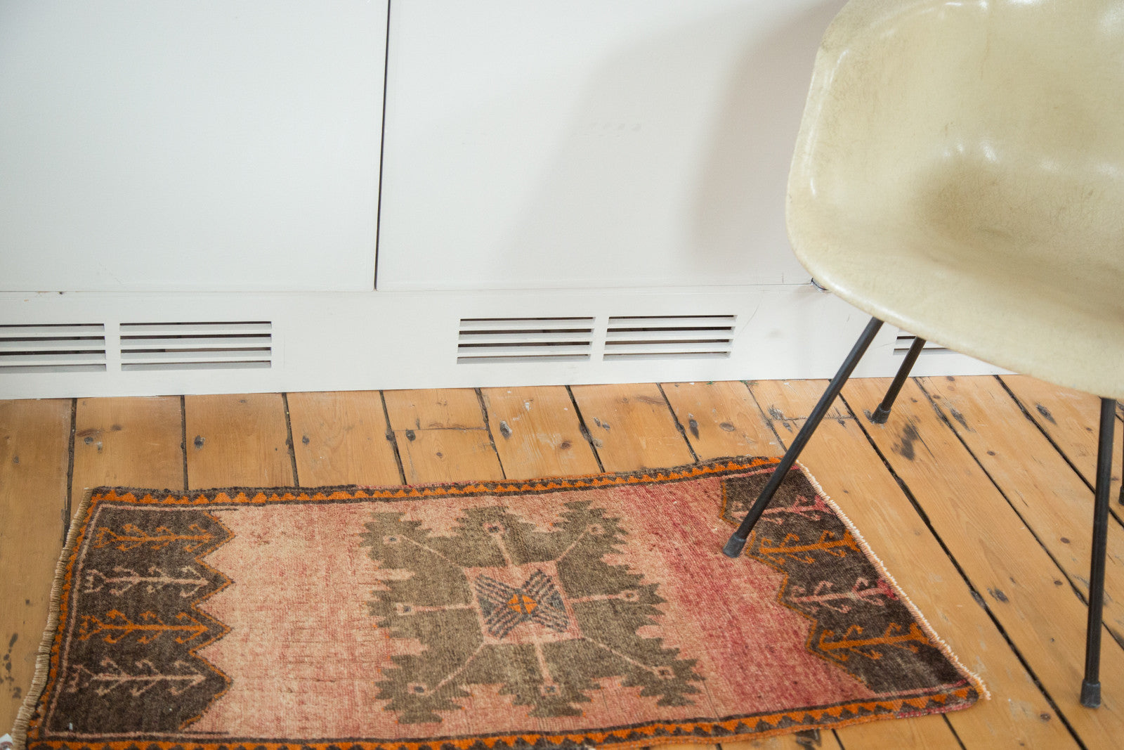 1.5x3.5 Vintage Oushak Rug Mat Runner // ONH Item ee002193 Image 1