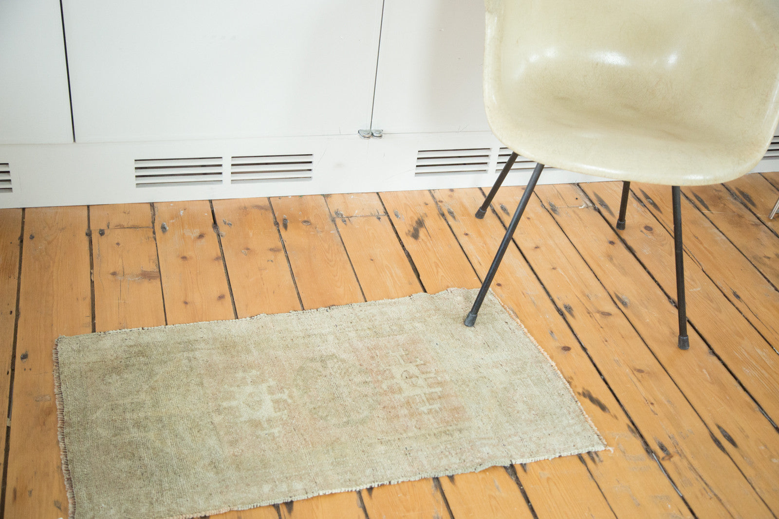 1.5x3 Vintage Oushak Rug Mat Runner // ONH Item ee002199 Image 1