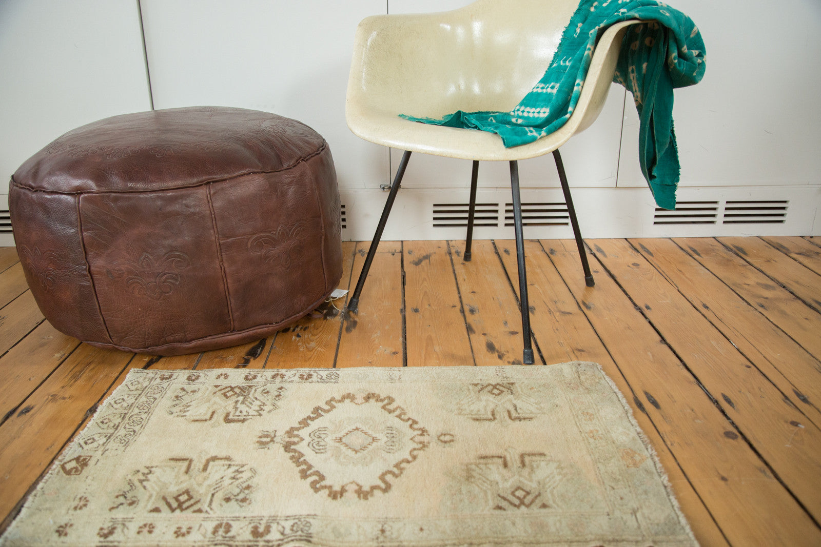 1.5x3 Vintage Oushak Rug Mat Runner // ONH Item ee002206 Image 1