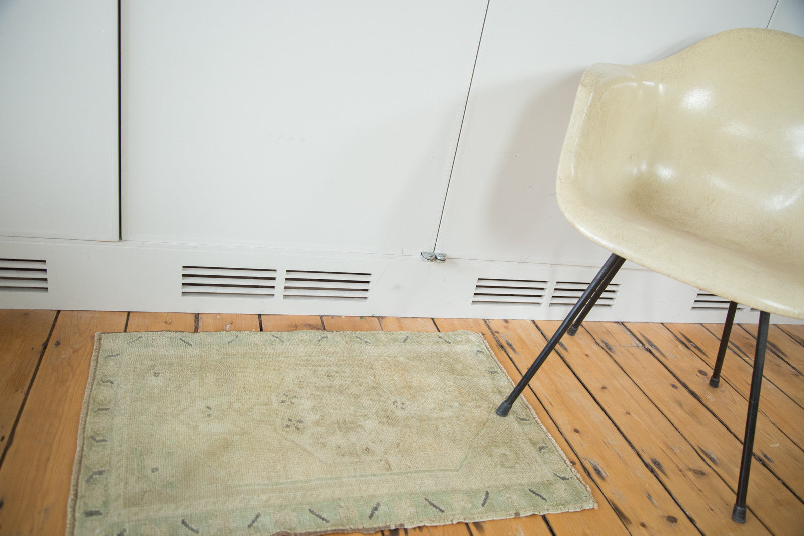 2x3 Vintage Oushak Rug Mat // ONH Item ee002211 Image 1