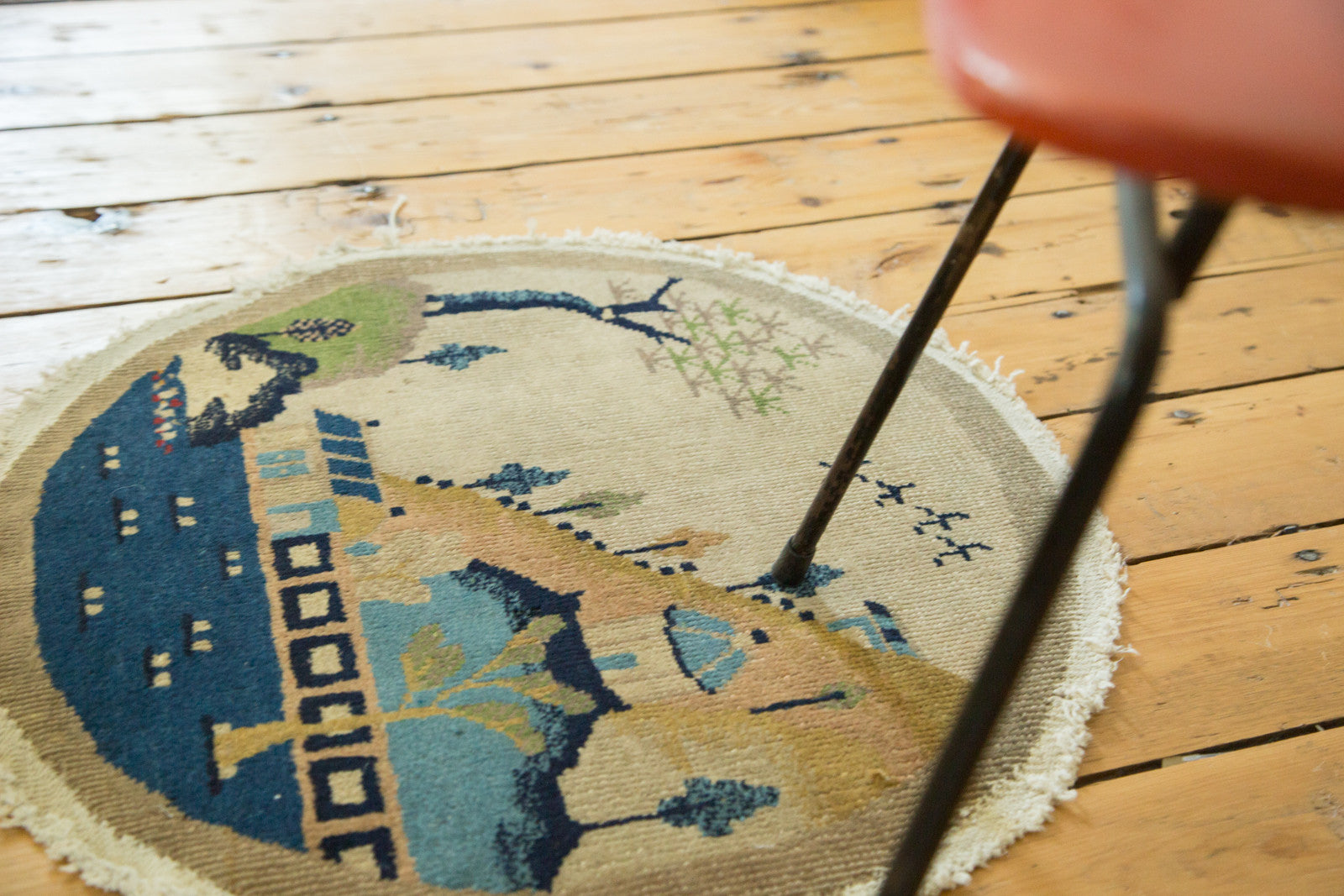 2x2 Vintage Chinese Round Rug Mat // ONH Item ee002217 Image 1