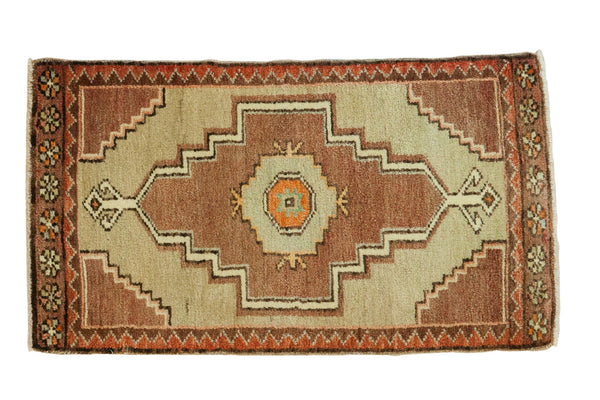 1'7" X 2'8" Vintage Oushak Rug Runner / Item ee002265 image 1