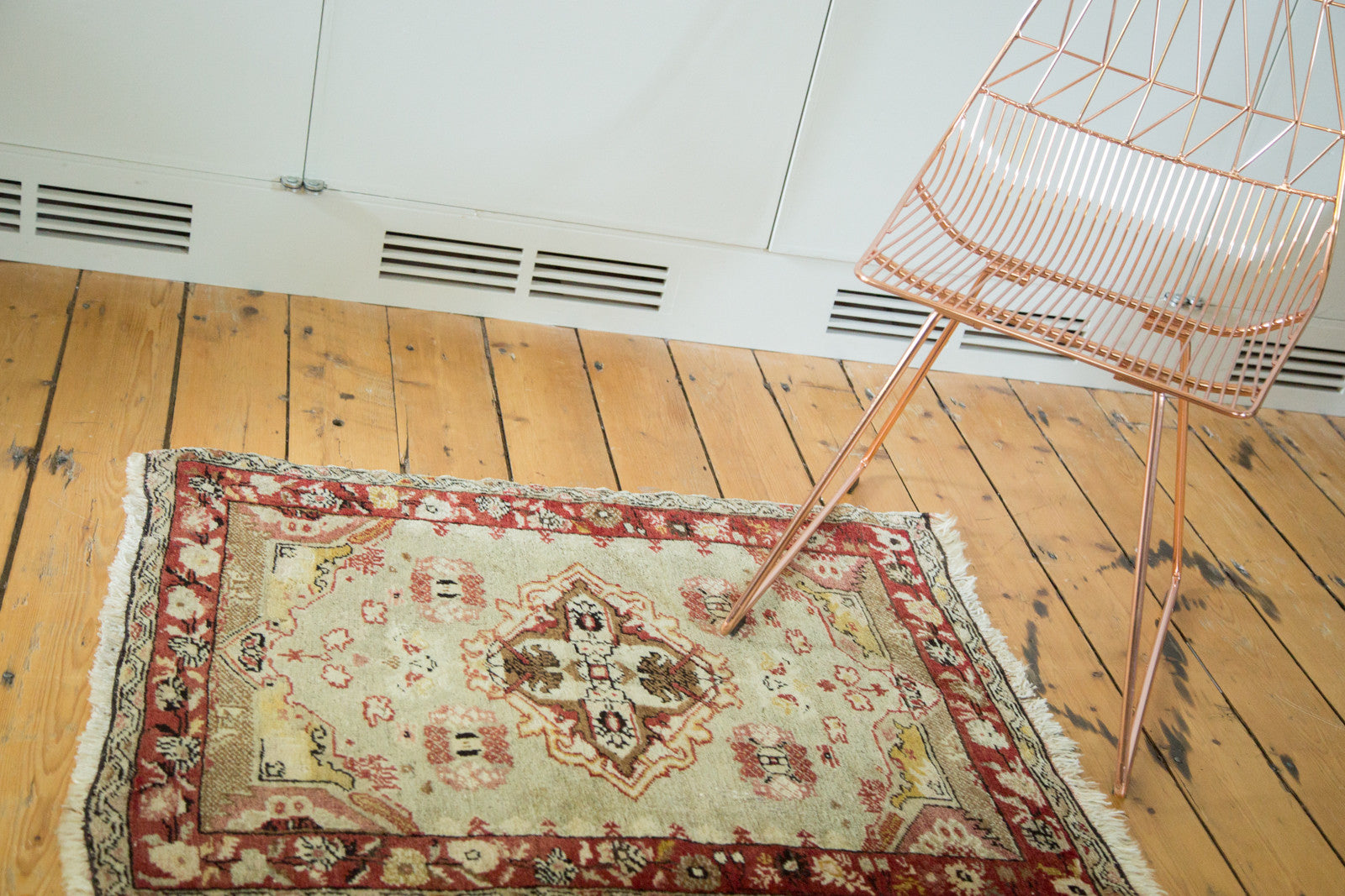 2.5x3.5 Vintage Distressed Oushak Rug // ONH Item ee002284 Image 1