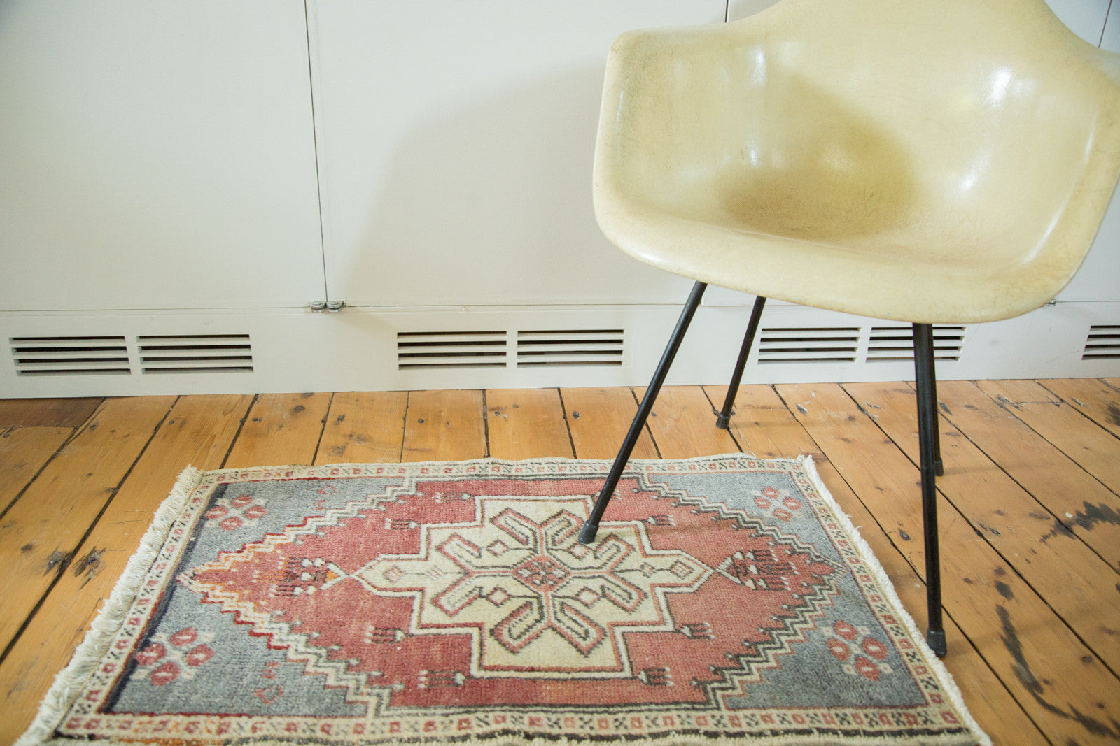 2x3 Vintage Oushak Rug Mat // ONH Item ee002287 Image 1