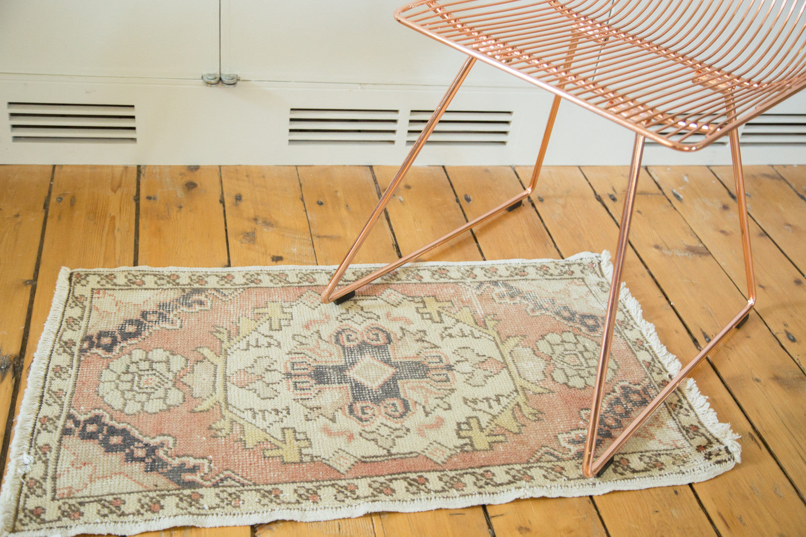 1.5x3 Vintage Oushak Rug Runner // ONH Item ee002298 Image 1