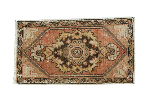 1.5x3 Vintage Oushak Rug Runner // ONH Item ee002300