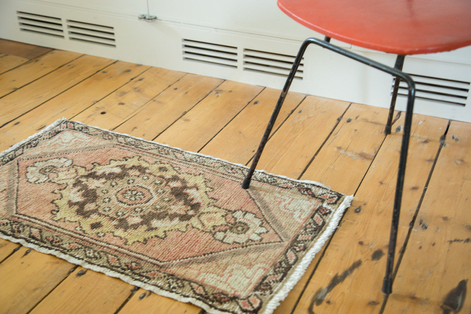 1.5x3 Vintage Oushak Rug Runner // ONH Item ee002300 Image 1