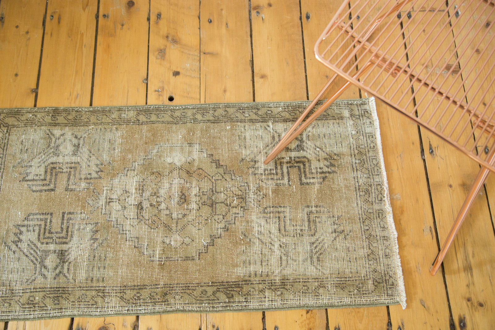 2x3.5 Vintage Oushak Rug // ONH Item ee002301 Image 1