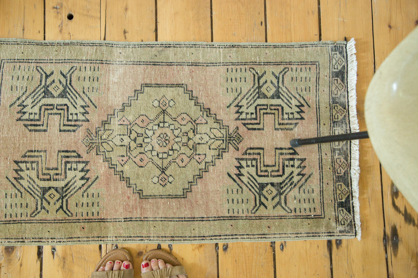 1.5x3 Vintage Oushak Rug Runner // ONH Item ee002304 Image 1