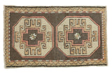 Vintage Oushak runner in ivory, blush, and deep grey with double crab medallions, 1'8