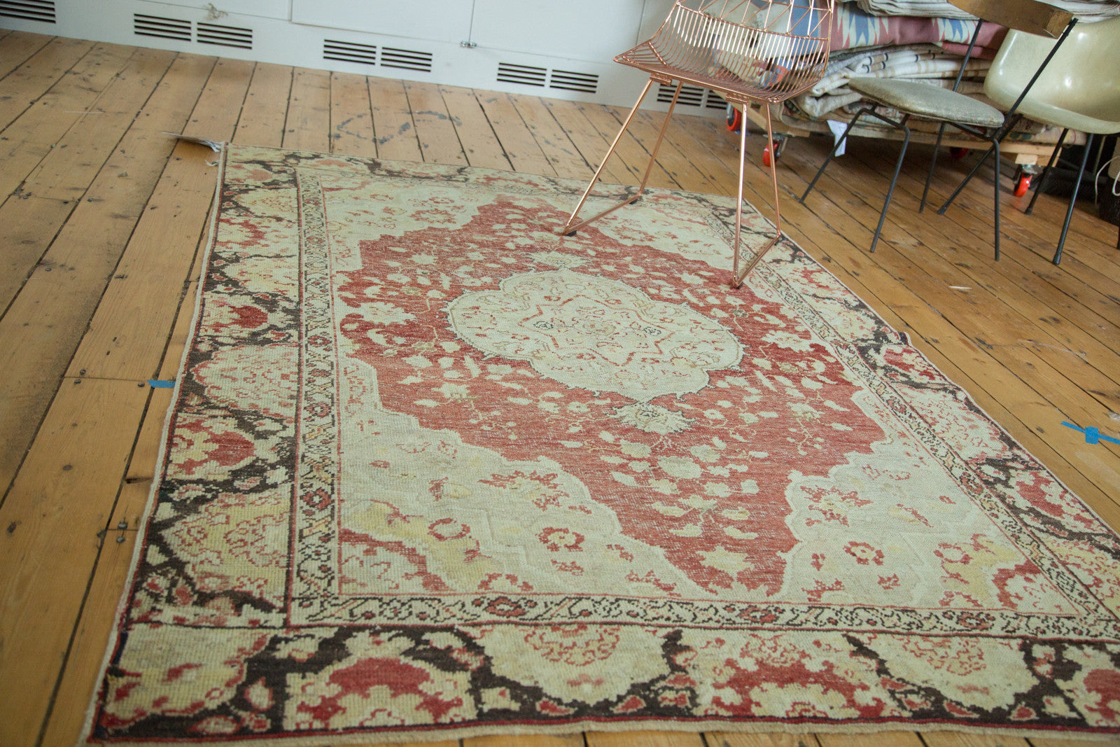  Vintage Distressed Oushak Rug / Item ee002358 image 2