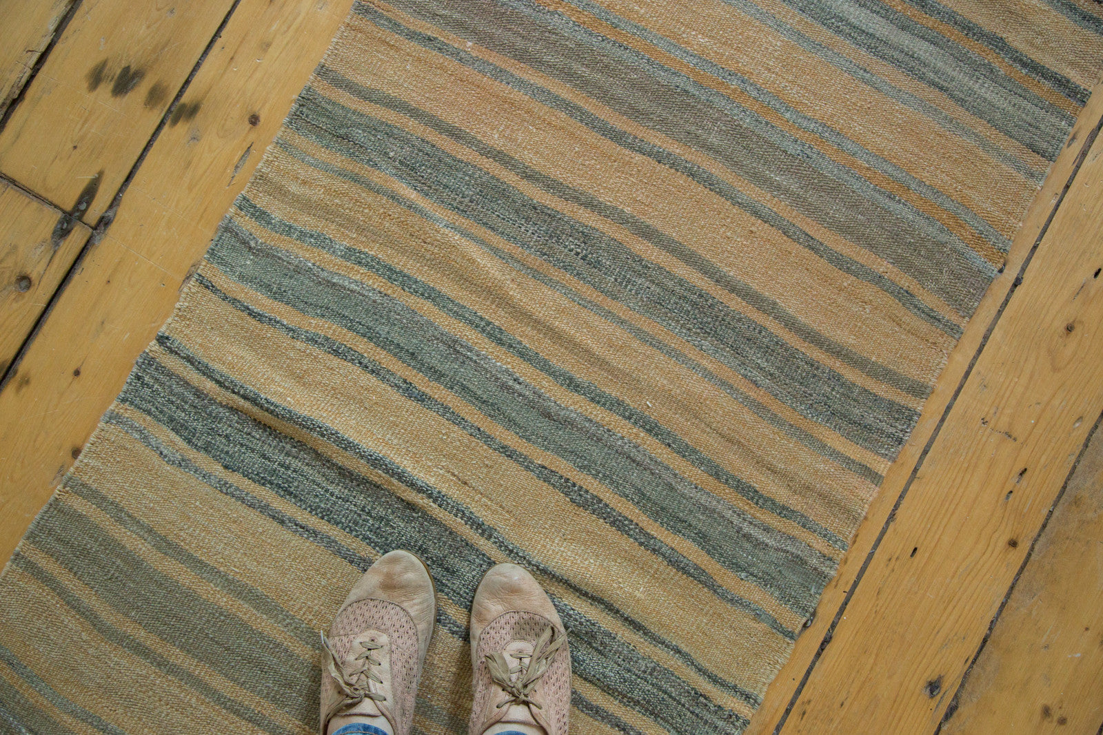 2.5x7 Vintage Kilim Rug Runner // ONH Item ee002396 Image 1