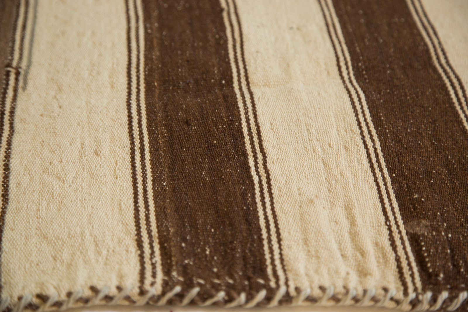 1.5x2 Vintage Kilim Square Rug Mat // ONH Item ee002399 Image 1