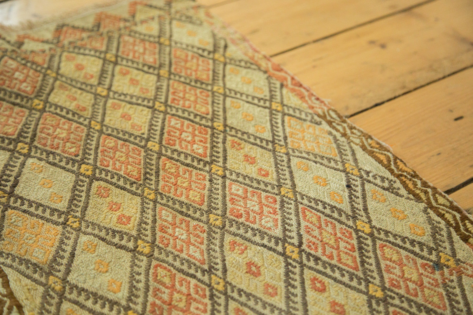 1.5x2.5 Vintage Jijim Rug Mat // ONH Item ee002401 Image 1