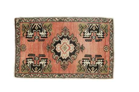 2x3 Vintage Oushak Rug Mat // ONH Item ee002447