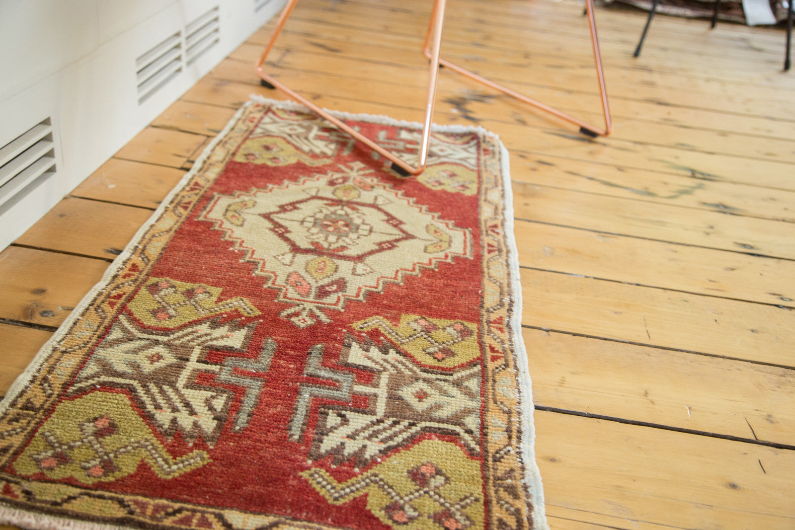  Vintage Oushak Rug Runner / Item ee002453 image 2