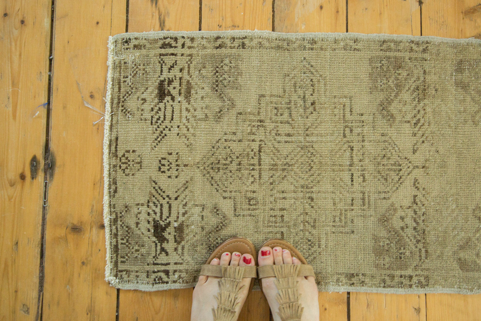 1.5x2.5 Vintage Oushak Rug Mat // ONH Item ee002465 Image 1