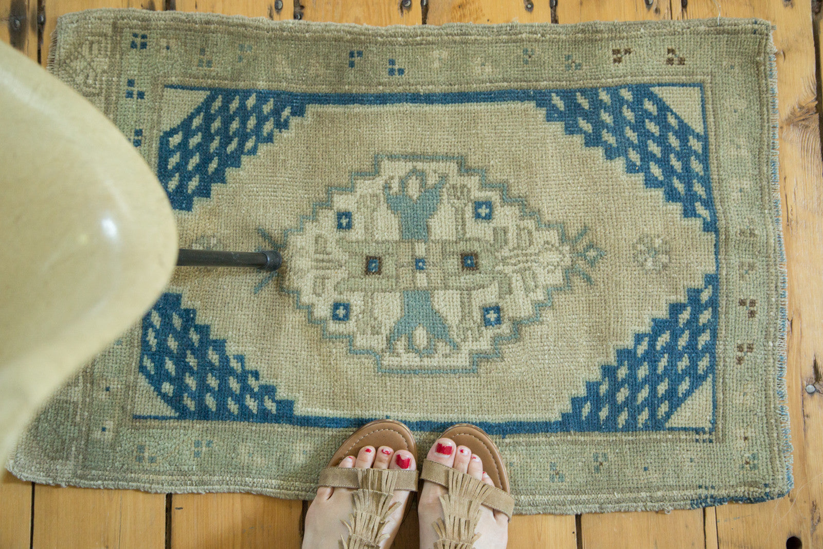 1.5x2.5 Vintage Oushak Rug Mat // ONH Item ee002466 Image 1