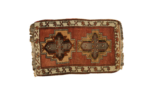 2x3 Vintage Oushak Rug Mat // ONH Item ee002472