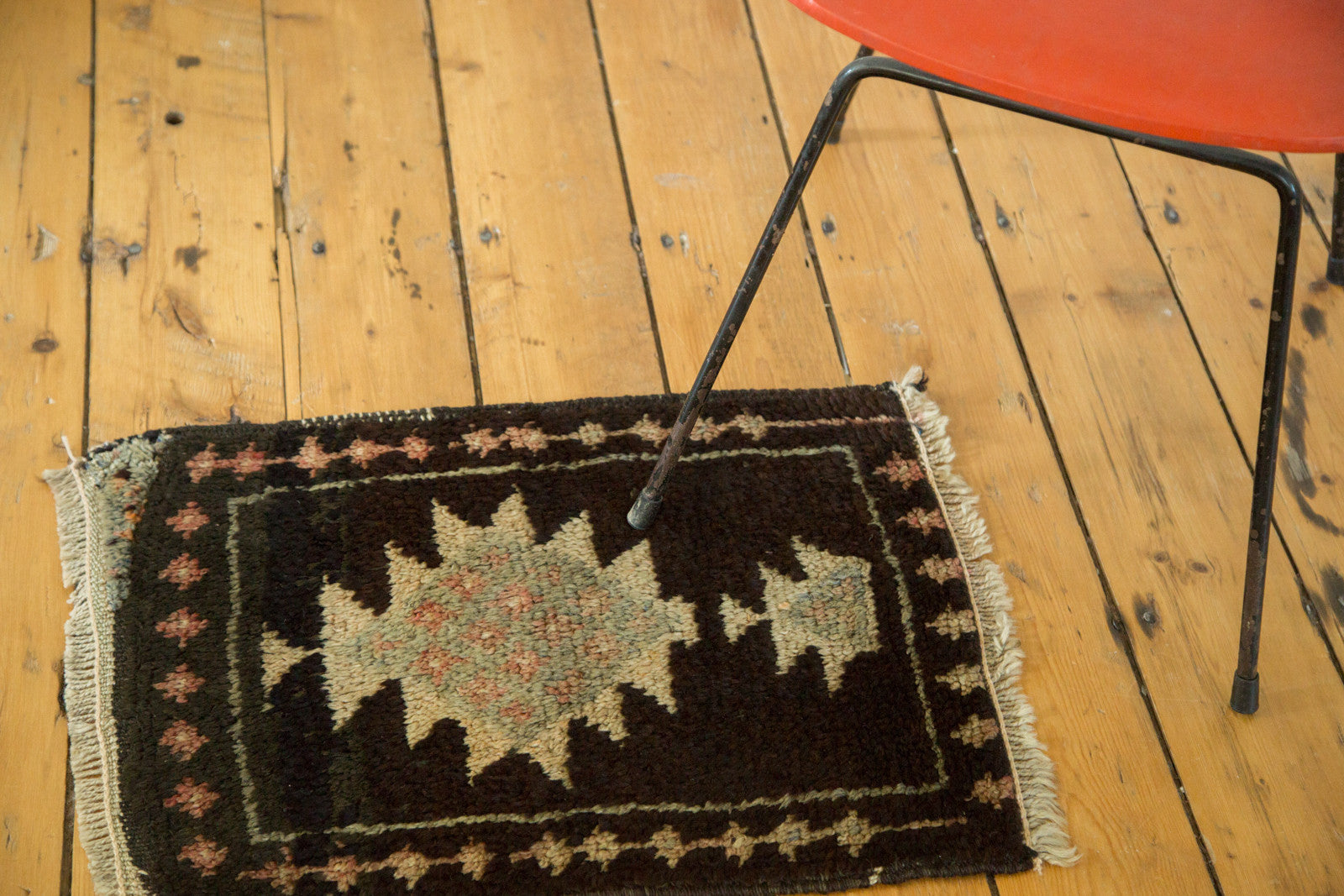 1.5x2 Vintage Oushak Square Rug Mat // ONH Item ee002482 Image 1