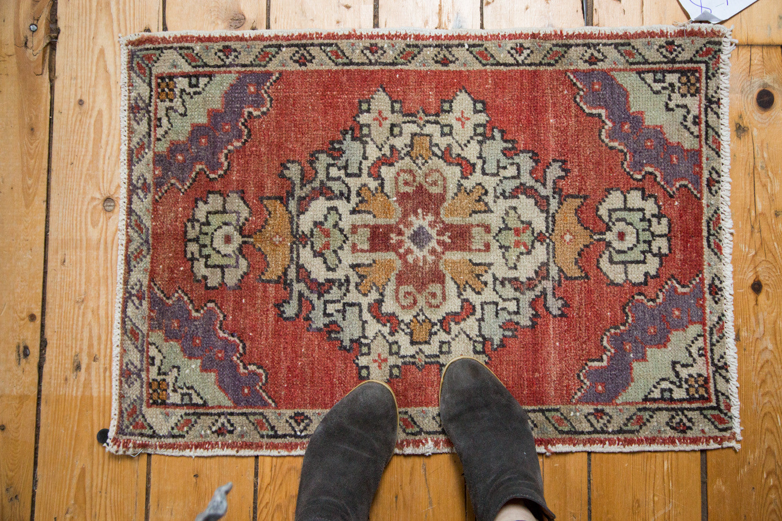 2x2.5 Vintage Oushak Rug Mat // ONH Item ee002568 Image 1