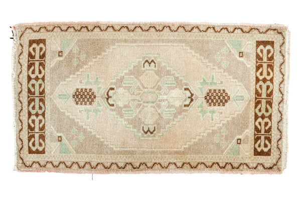 1'10" x 3'2" Vintage Oushak Rug Mat / Item ee002580 image 1