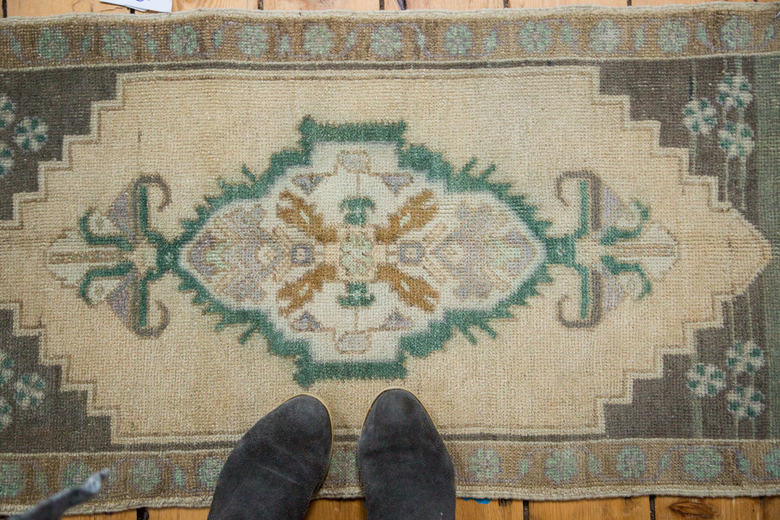 Vintage Oushak Rug Mat