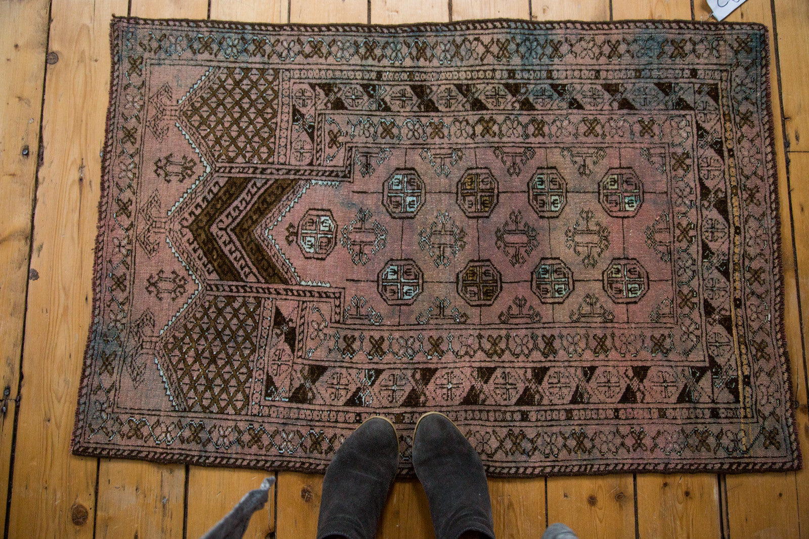 Distressed Vintage Dualatabad Square Rug