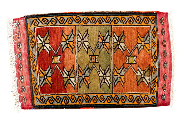 1.5x2.5 Vintage Oushak Rug Mat // ONH Item ee002598