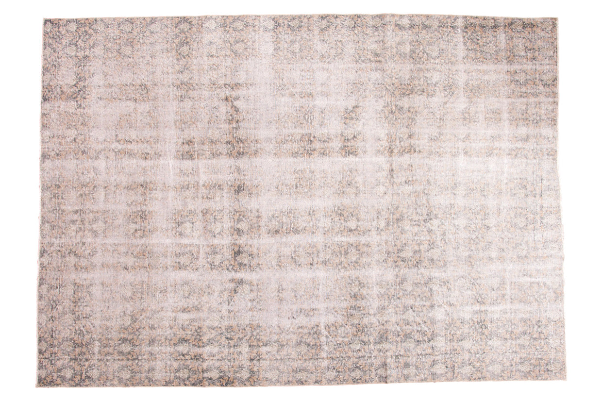 7.5x10.5 Distressed Vintage Oushak Carpet // ONH Item ee002628