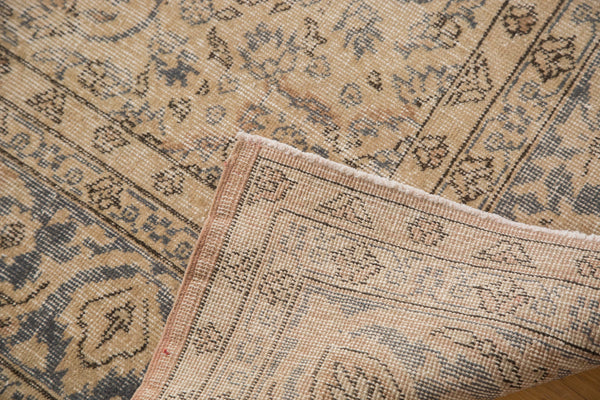  Vintage Distressed Sivas Carpet / Item ee002816 image 4