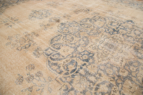  Vintage Distressed Sivas Carpet / Item ee002816 image 6