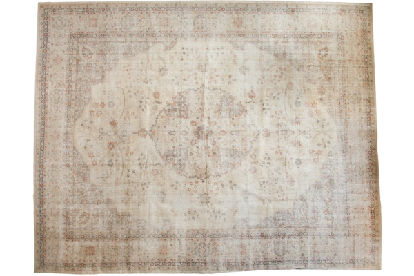 11.5x15 Vintage Distressed Sparta Carpet // ONH Item ee002862