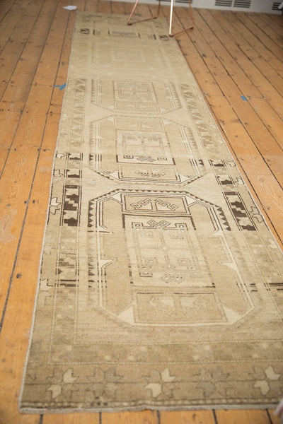  Vintage Distressed Oushak Rug Runner / Item ee003049 image 10