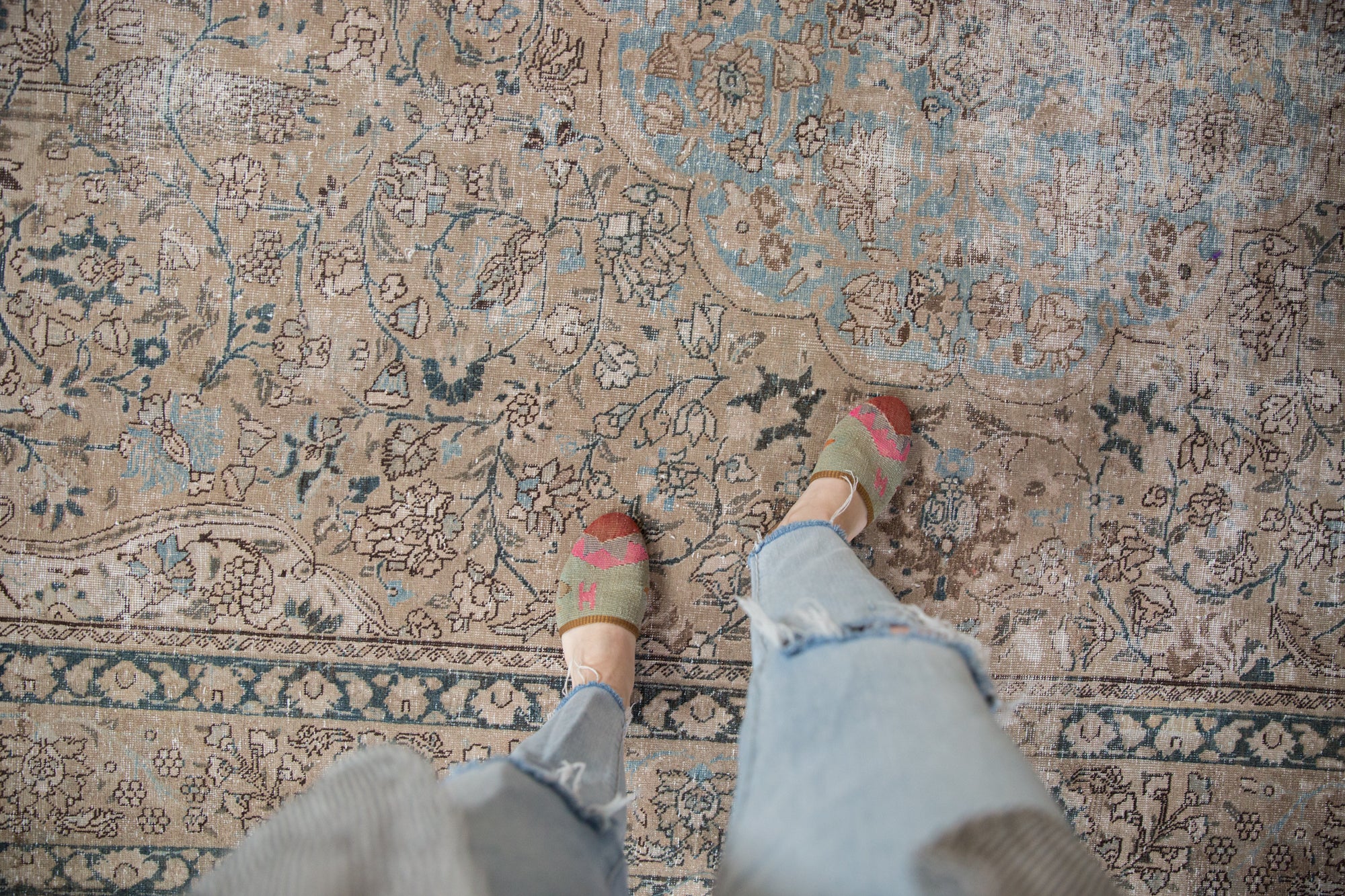 8.5x13 Vintage Distressed Tabriz Carpet // ONH Item ee003067