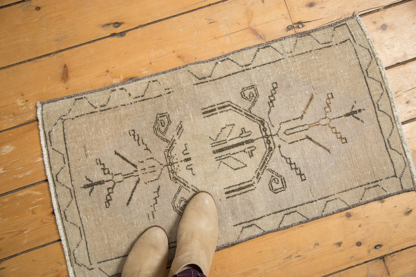 Vintage Distressed Oushak Rug Mat