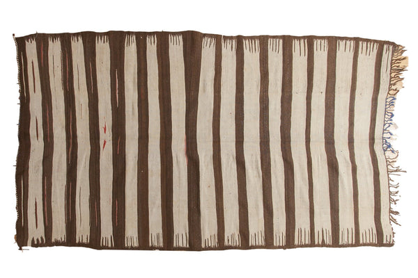 5x8.5 Vintage Turkish Kilim Carpet // ONH Item ee003085