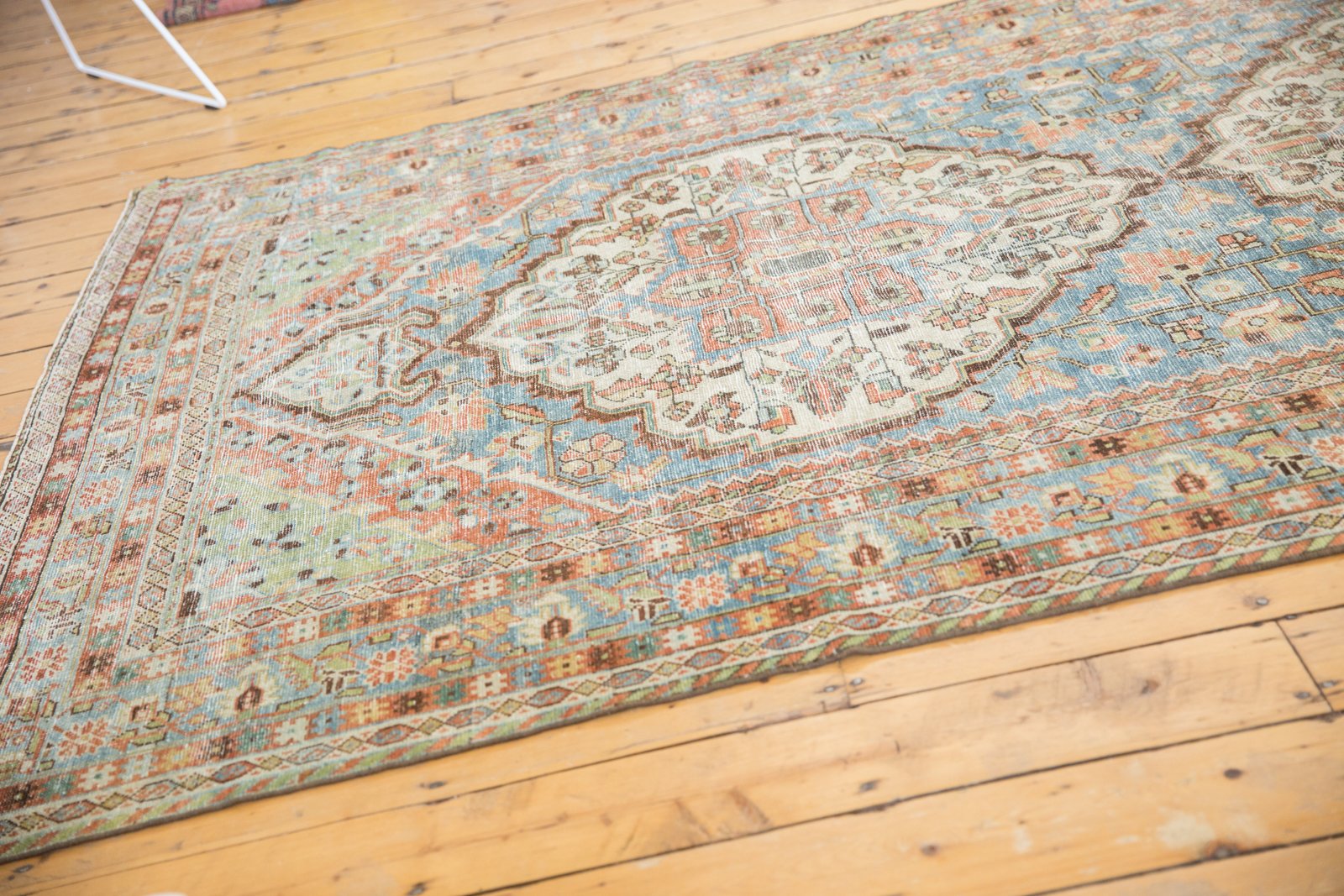Vintage Distressed Mahal Carpet