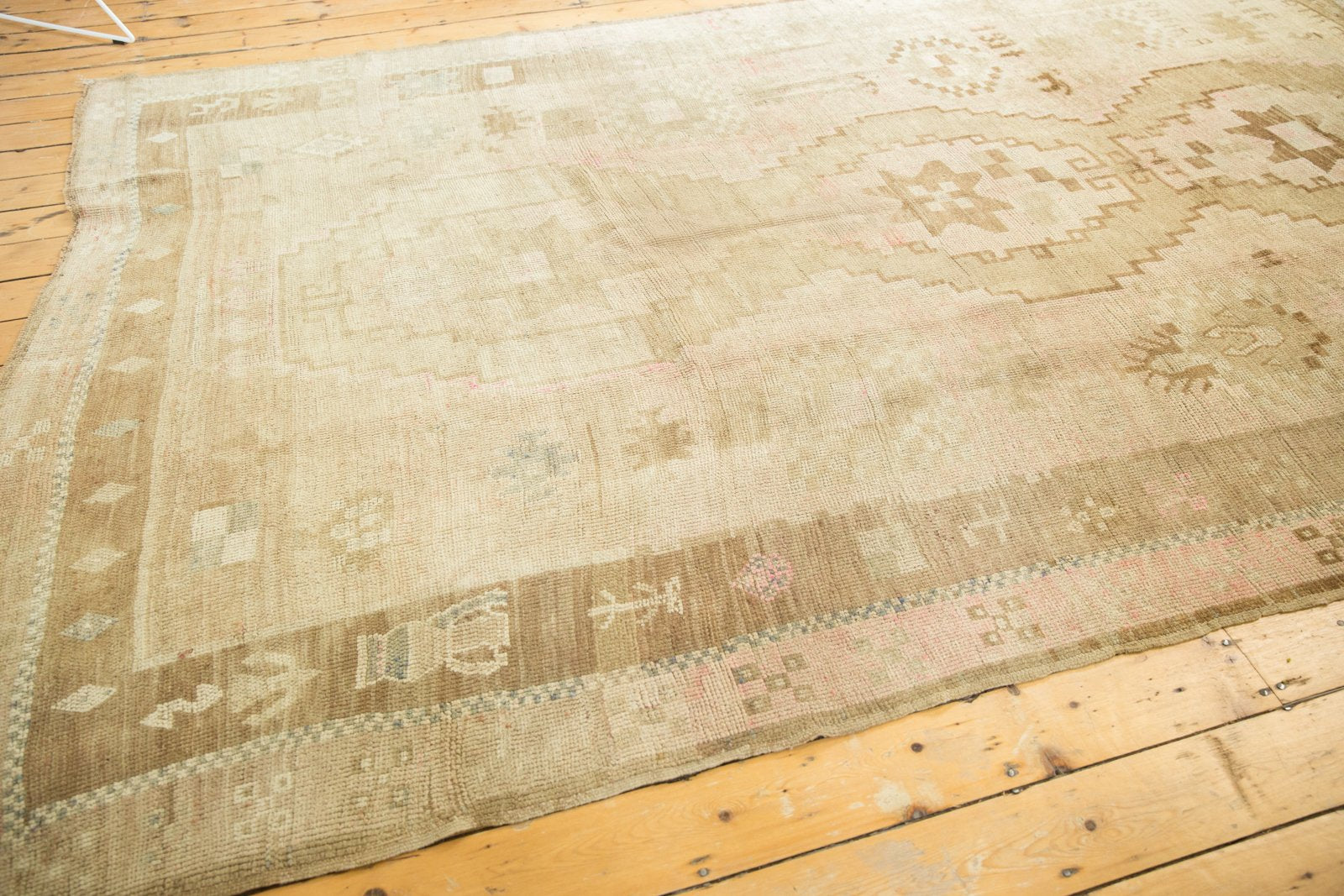 7.5x12 Vintage Distressed Oushak Carpet // ONH Item ee003126 Image 1